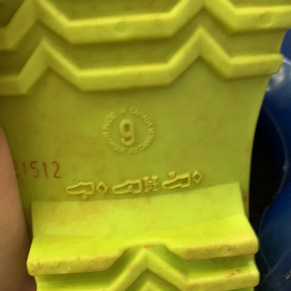 Kids rain boots - Picture 3 of 3